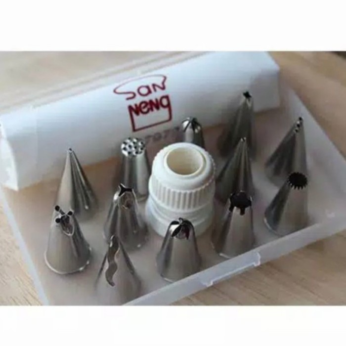 sanneng special pastry tips set 12pcs spuit stainless SN7013