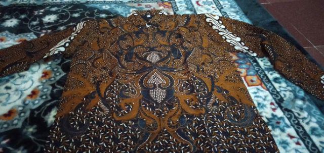 Kemeja Batik Pria Kerajaan Sogan Eksklusif Kerjaan Pria Lengan Panjang Modern Batik By Pangastuti