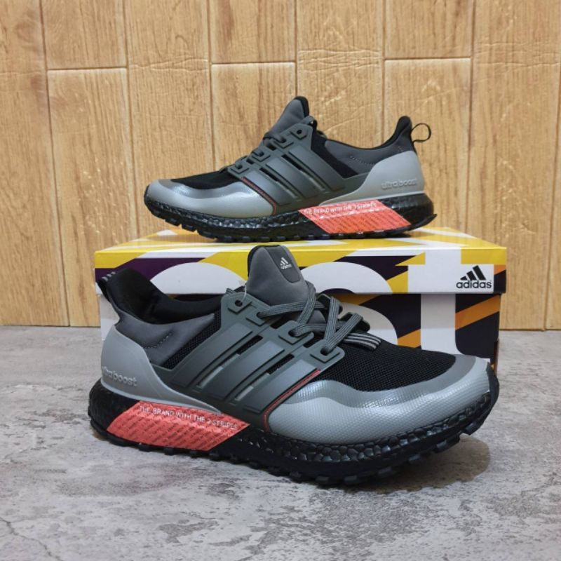 Sepatu Sneakers Pria Adidas Ultraboost All Terrain " Black Red Grey "