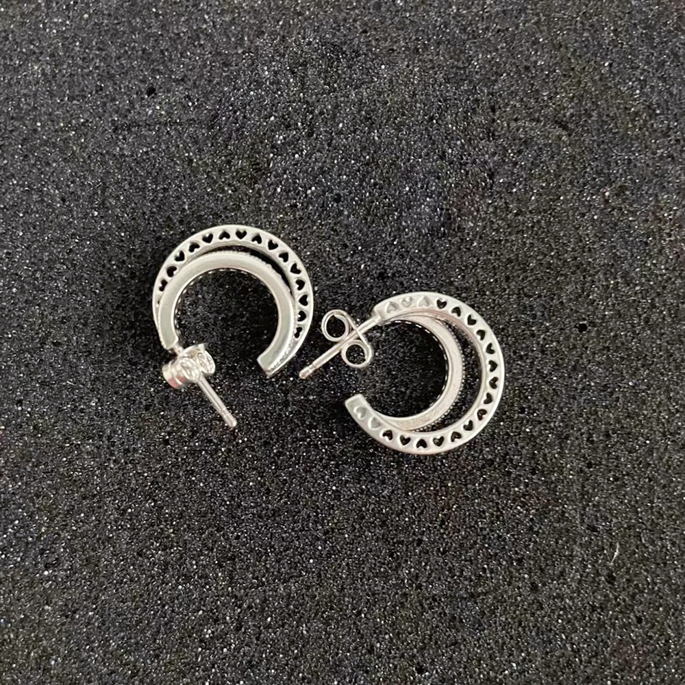 1 Pasang Anting Stud 925 Silver Bentuk Lingkaran Ganda Aksen Berlian Imitasi Untuk Wanita