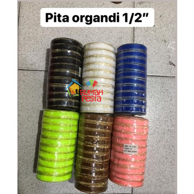 

Pita Satin Organdi List Gold 1/2 Inch / Pita satin 1,2 cm untuk Hiasan Souvenir Hadiah Gift Hampers Dus Box Kado