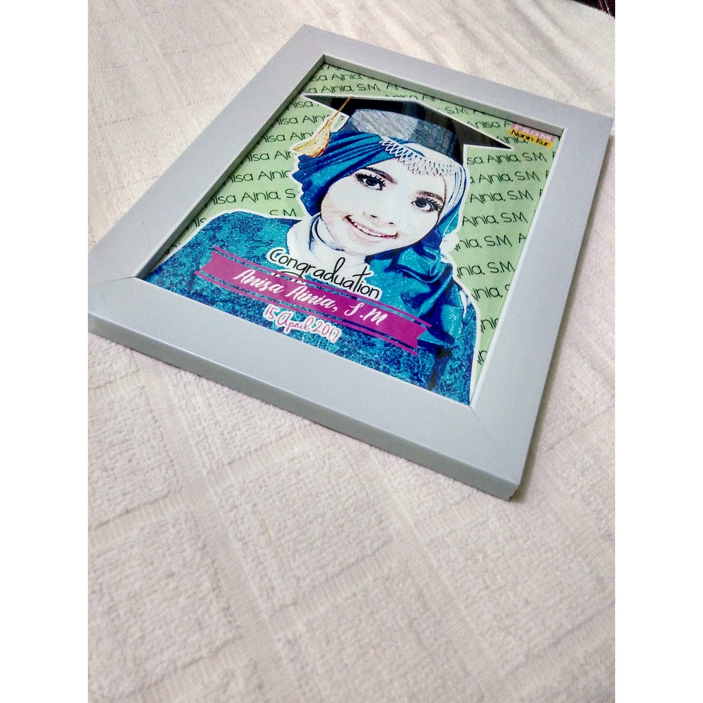 MOZAIK FOTO EDISI KADO WISUDA TIPE SKETCH BINGKAI UKA4 Shopee
