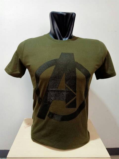 Kaos Avengers dan Iron Man Motif