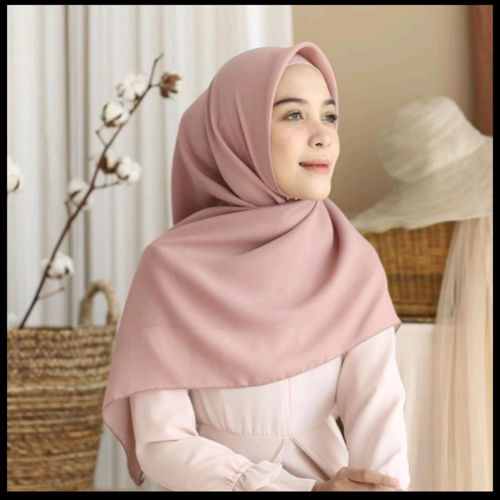 HARGA TERMURAH JILBAB BELLA SQUARE SEGI EMPAT / HIJAB BELLA SQUARE TERBARU WARNA TERLENGKAP-millo