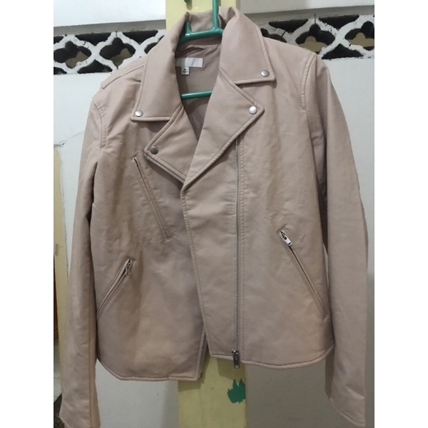 PRELOVED - JAKET KULIT UNIQLO