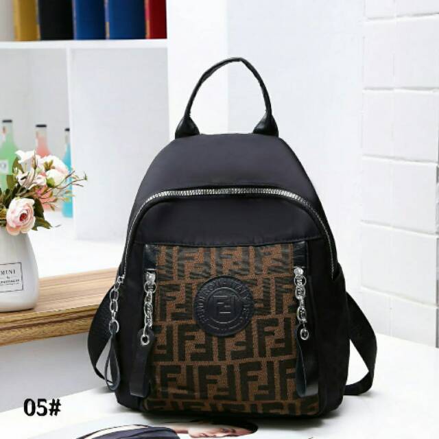 Tas Ransel Fendi