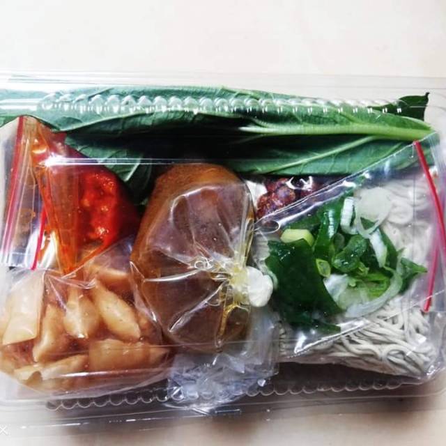 

Mie ayam instan