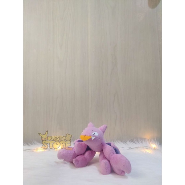 Boneka Pokemon Gligar - Takara Tomy