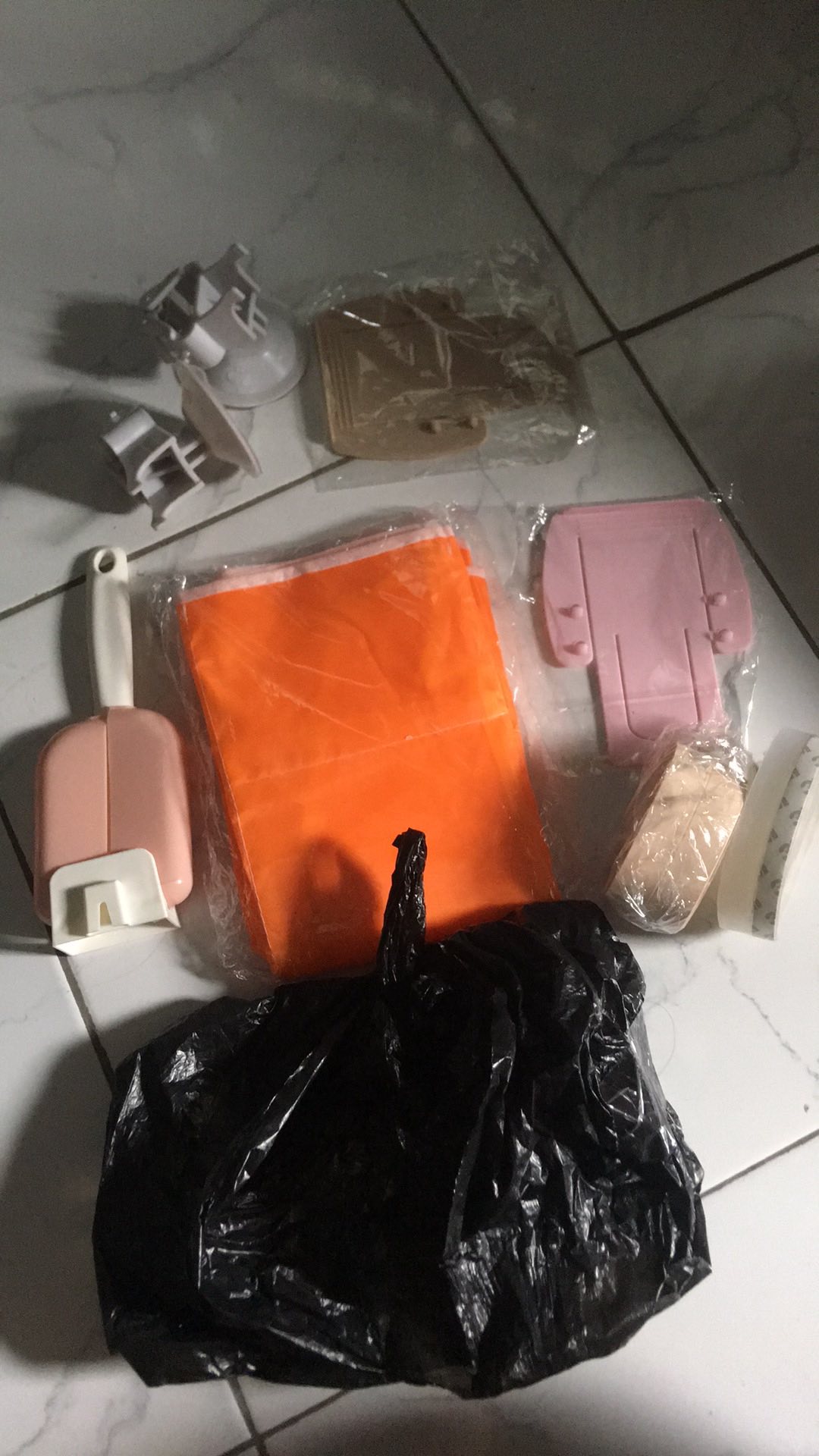 Gantungan Serbaguna /  Pouch Gantung / Korean Underwear Pouch Banyak Sekat