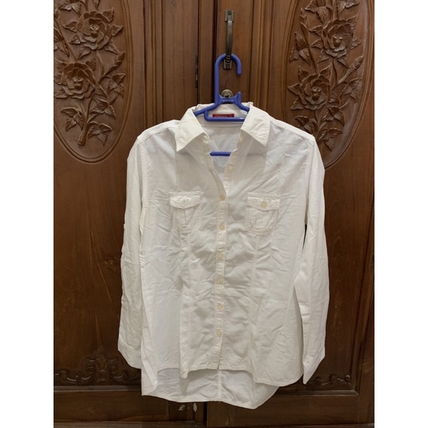 PRELOVED KEMEJA GRAPHIS