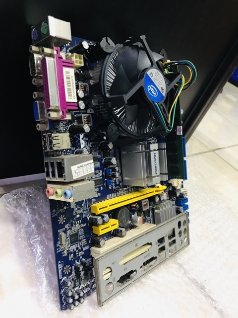 Paket Mainboard G31 plus Quadcore Q8200 Fan Ram 2Gb