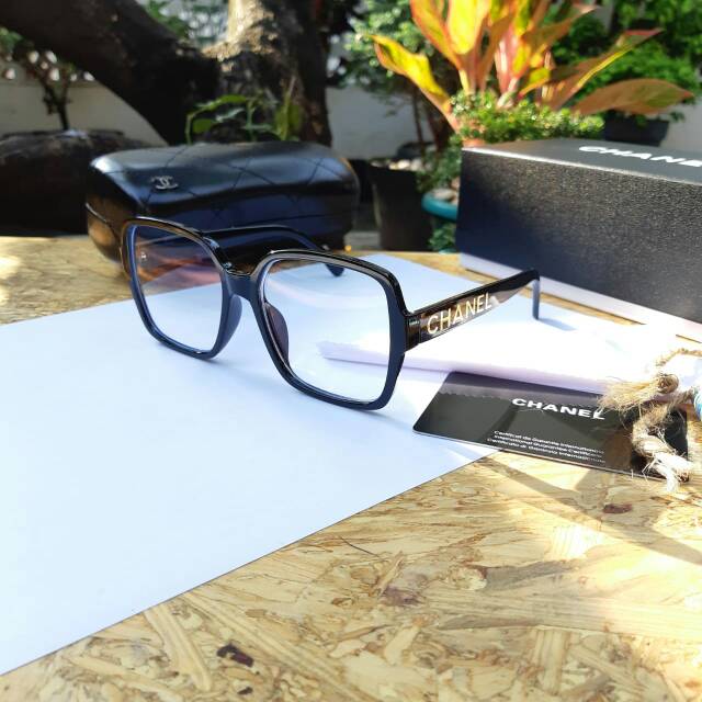 Frame Chanel