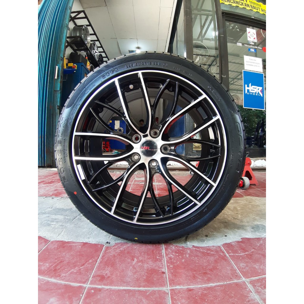 Paket Velg Buat BRV, Xpander, inova  Ring 18 HSR HANOVER Plus Ban Forceum OCTA