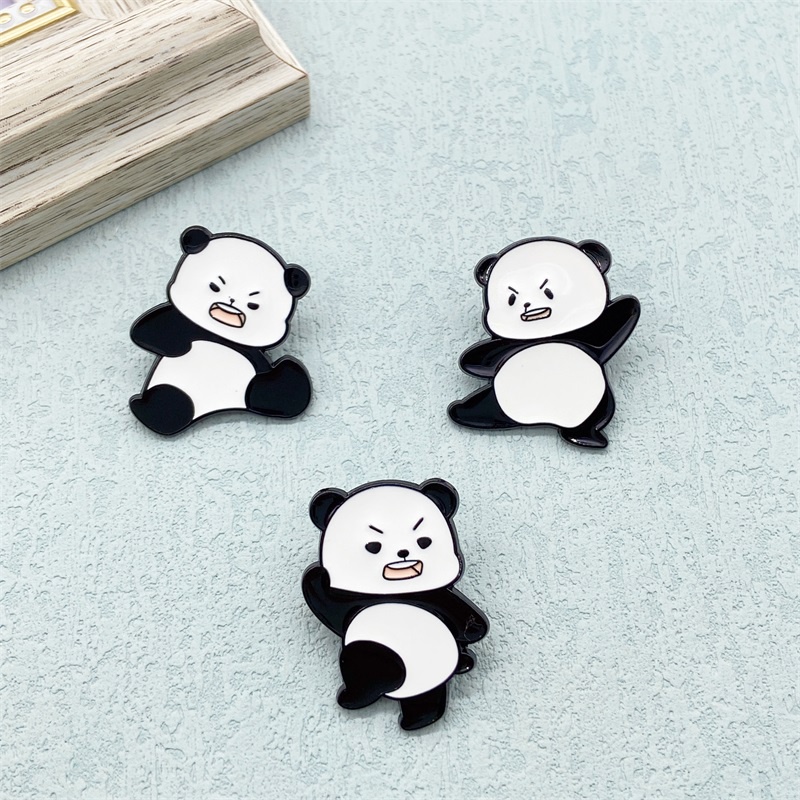 Bros Pin Enamel Bentuk Kartun Panda Kung Fu Untuk Hadiah