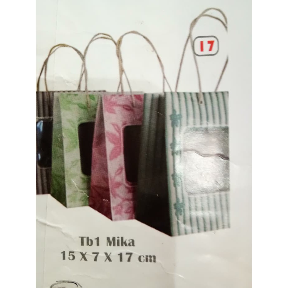 

PAPER BAG MIKA(170) UNTUK HAJATAN 12 PCS 1 (170) UK 15 X 7 X 17cm