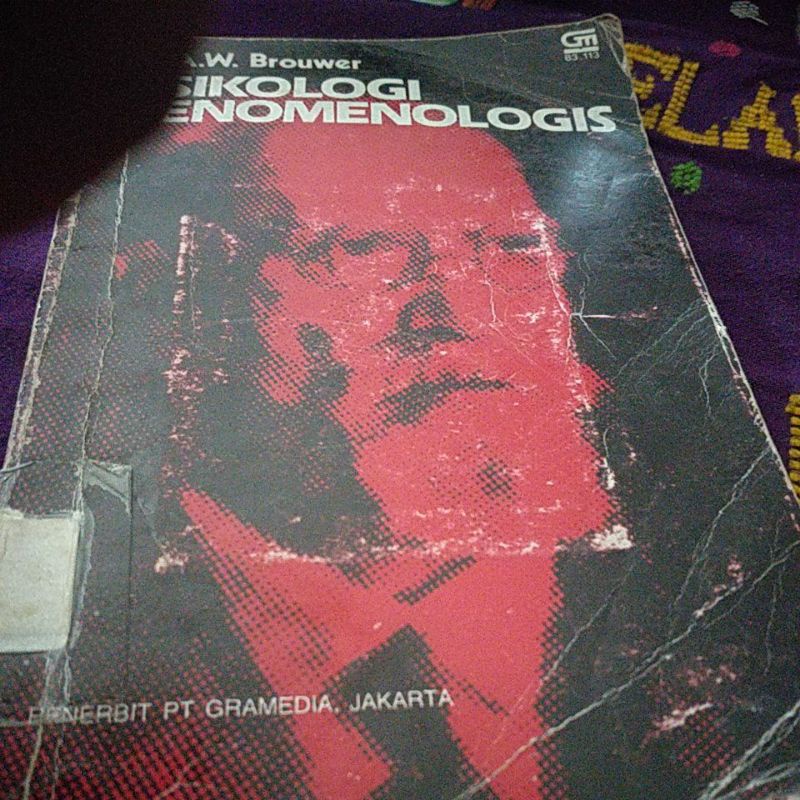 Buku psikologi fenomenologis