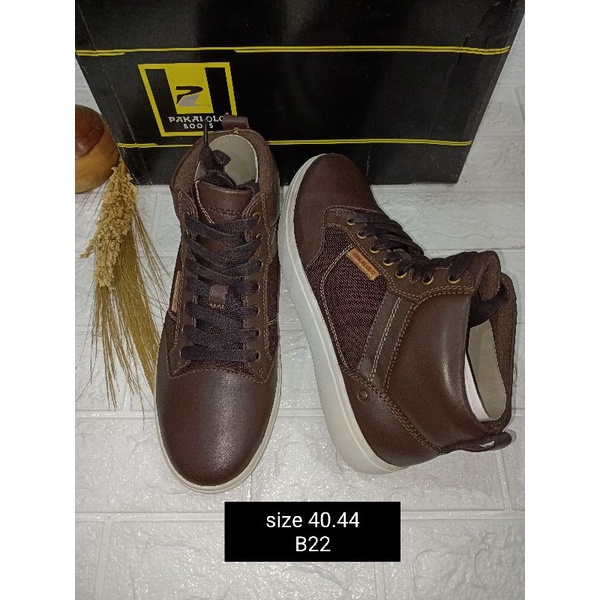 sepatu Pakalolo