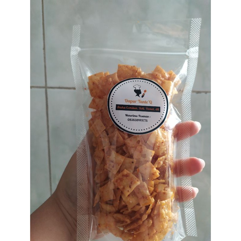 

Cemilan Murah !! Keripik Pangsit renyah aneka rasa