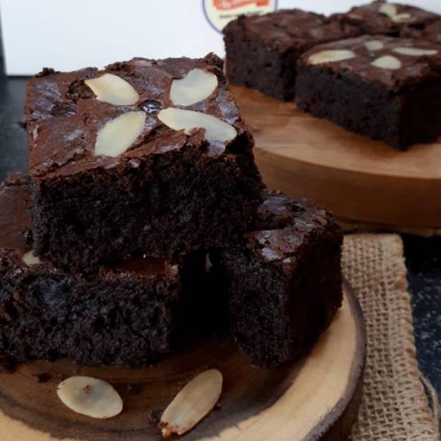 

Brownies Panggang Premium uk. 30cm x 10cm