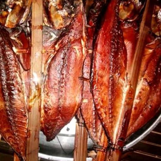 

[SALE 12.12] Ikan Asap Cakalang fufu berat 1Kg TERBARU