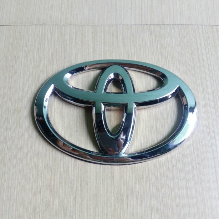 Toyota logo 2021