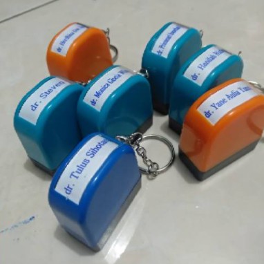 

Stempel Nama, Stempel Dokter, Stempel Bidan, Stempel Perawat, Stempel Gantungan Kunci