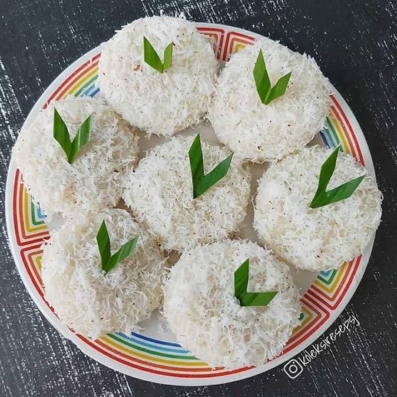 

ketan kelapa parut