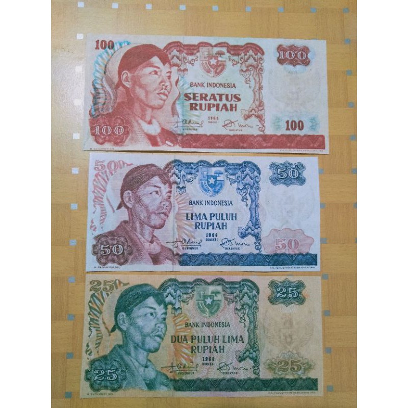 3 Lembar uang sudirman 100 50 dan 25 souvenir