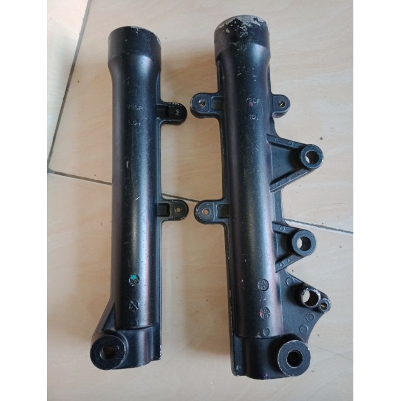 Bottom tabung skok shock Sekok depan Yamaha Nmax kanan kiri ori