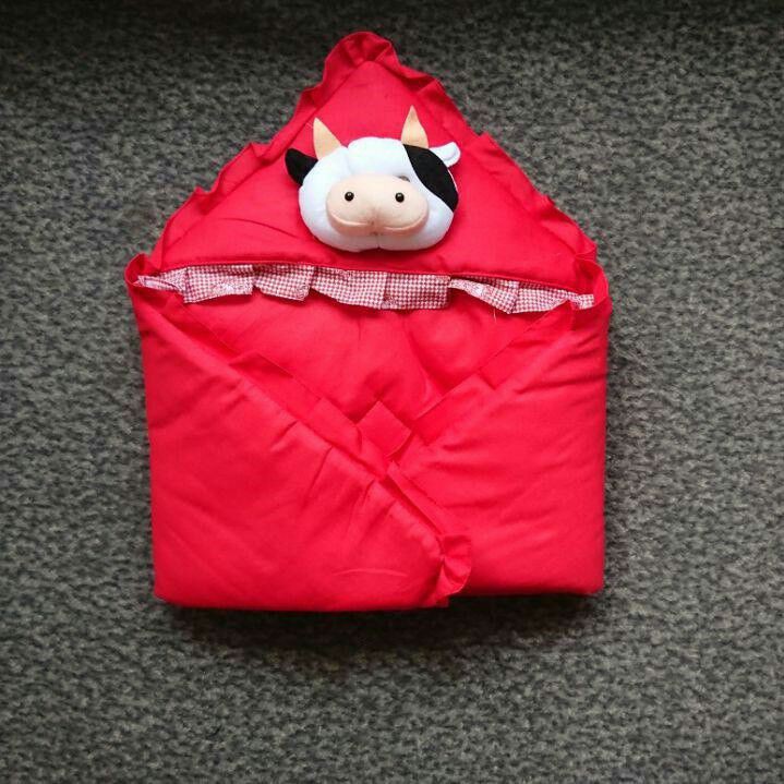 selimut bayi polos boneka sapi merah