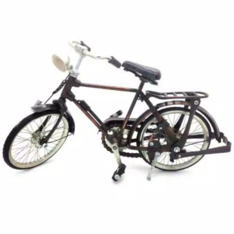 MINIATUR SEPEDA BESI SEDANG CEWEK