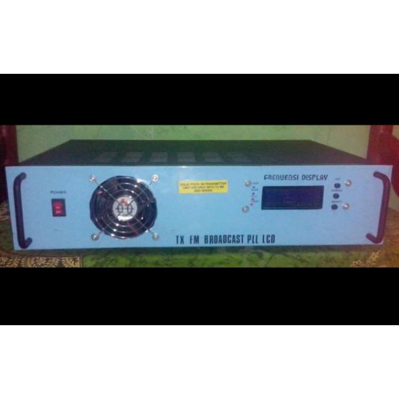 Pemancar Radio Siaran FM Stereo PLL 100 Watt Lengkap Antena dan Kabel Antena Terpasang Conector