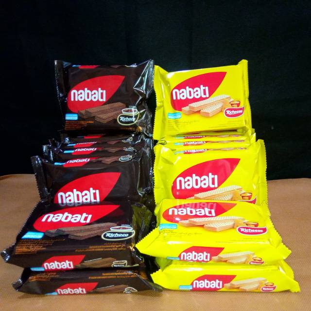 

WAFER NABATI KEMASAN 50 GRAM RICHEESE RICHOCO ALL VARIAN RASA