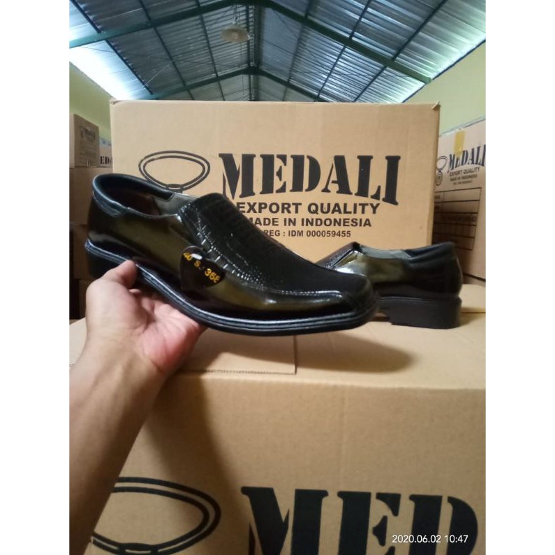 SEPATU KULIT PRIA SEPATU PANTOFEL PRIA SEPATU KERJA SEPATU KULIT MEDALI SEPATU PRIA SEPATU MURAH