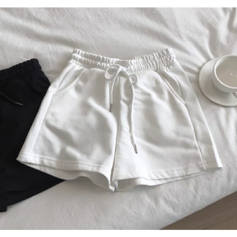 BEFAST - ZEC OOTD Wanita Hotpants AYMI / Laura Pant Babyterry Short Pants / Hotpants Perempuan / Celana Pendek Santai / Hotpants Polos / Celana Pendek Wanita Kekiniaan / Terlaris / Termurah