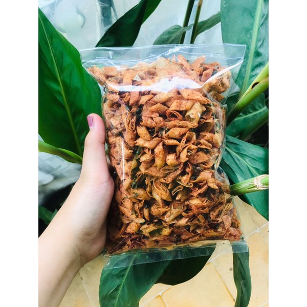 

kripik lumpia 250gram