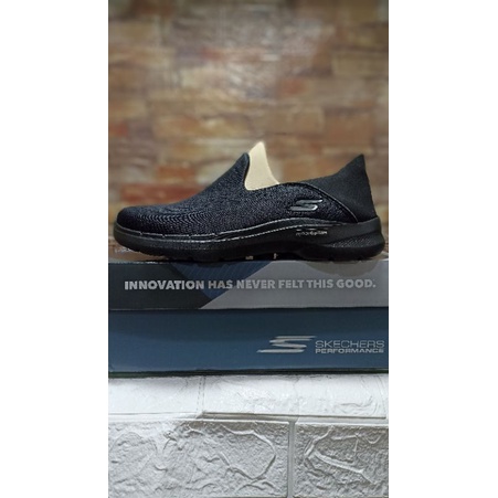 Sepatu Pria Skechers Go Walk 6 Traverse Original BNIB