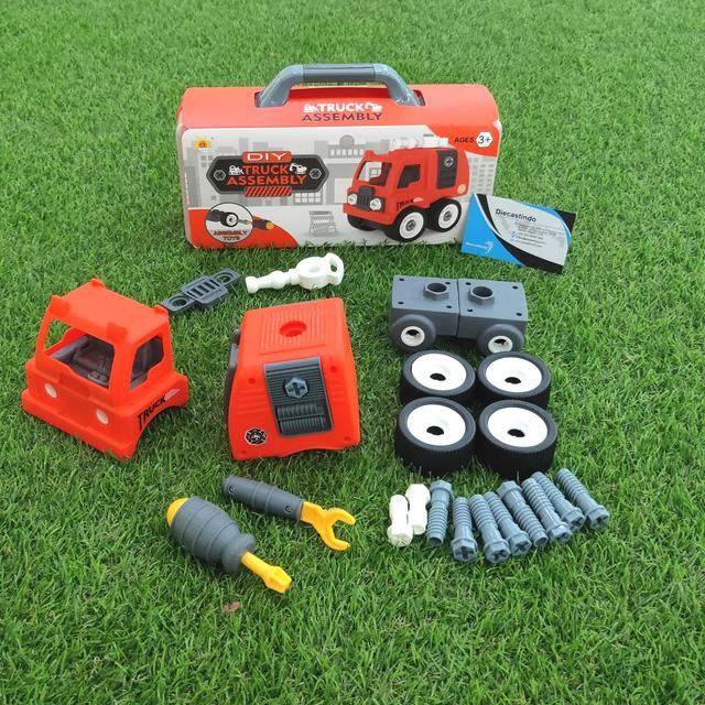 _➹ DIY Truck - Engineering Toys - Assembly Box - Fire Truck (Model baru)
