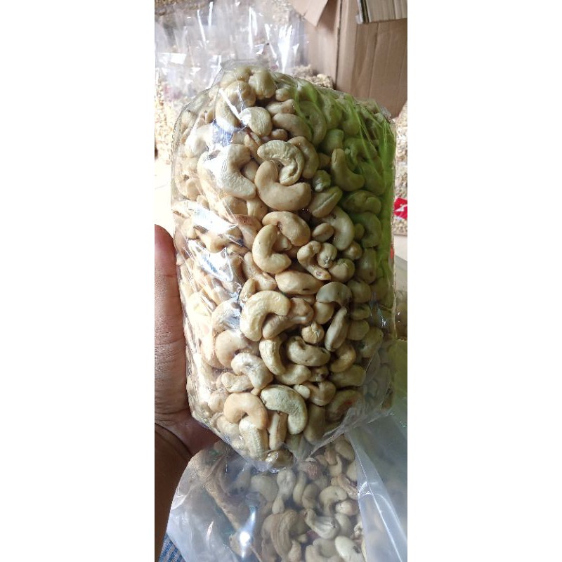 

kacang mede utuh super