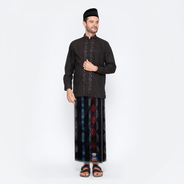 Sarung BHS Classic Gold Motif DKB Hitam Merah