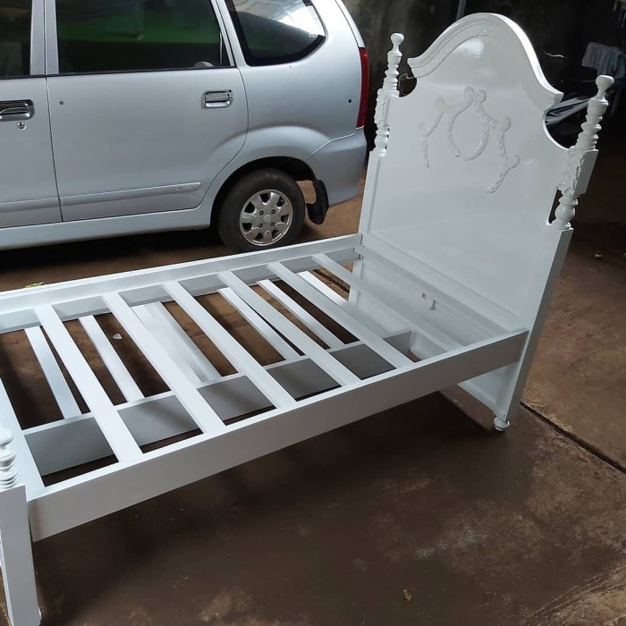 DIPAN TEMPAT TIDUR ANAK DOUBLE BED UKIR DUCO