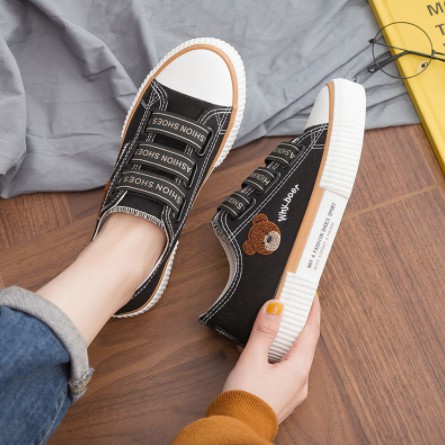 Sepatu kanvas wanita flat casual Low Cut Gaya Jepang Harajuku Sol Karet