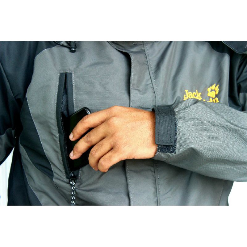 [BISA COD] JAKET GUNUNG PRIA JACKWOLFSKIN WATERPROOF ANTI AIR TASLAN JAKET OUTDOOR HIKING WINDPROOF