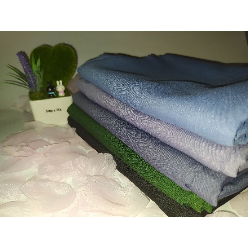 Hijab Syar'i Murah Jumbo Premium Laser Cut 130 x 130 Bahan Voal Waterproof