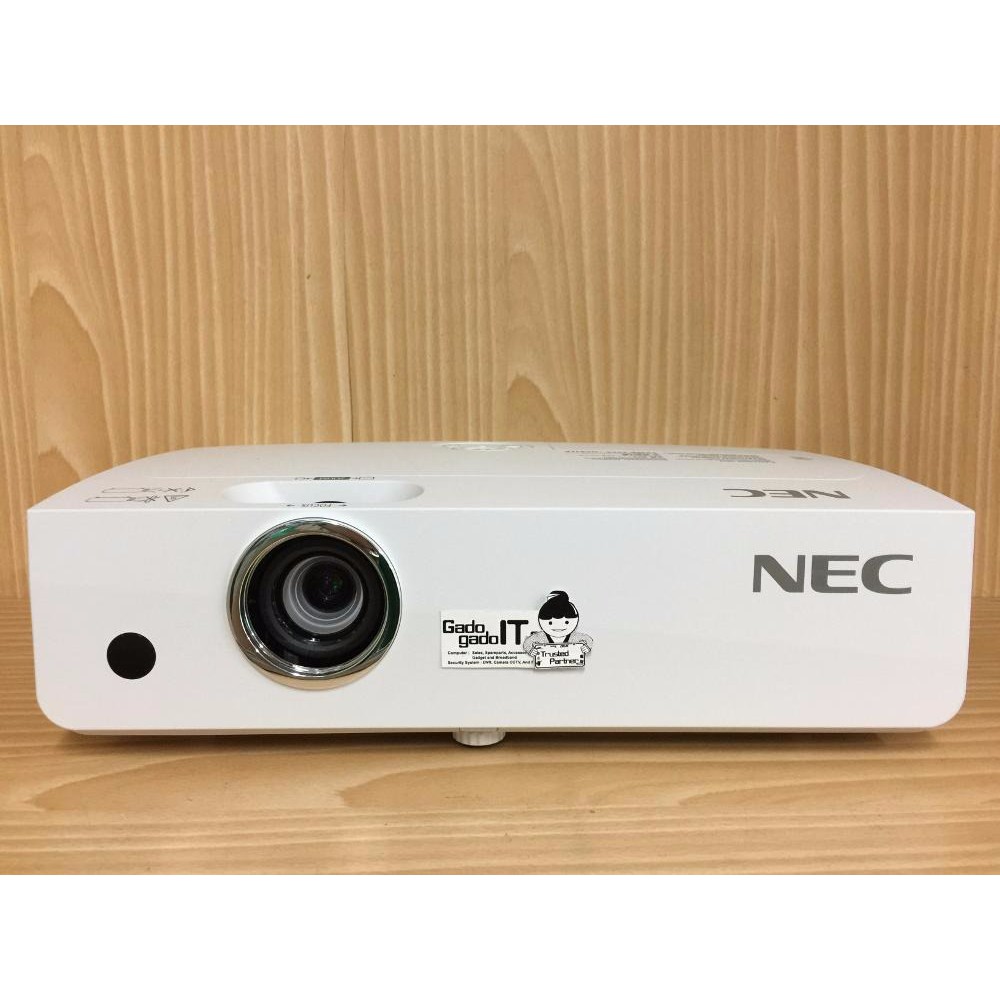Portable LCD Proyektor Projector NEC NP MC331XG 3300 ANSI LUMENS GARANSI RESMI R86