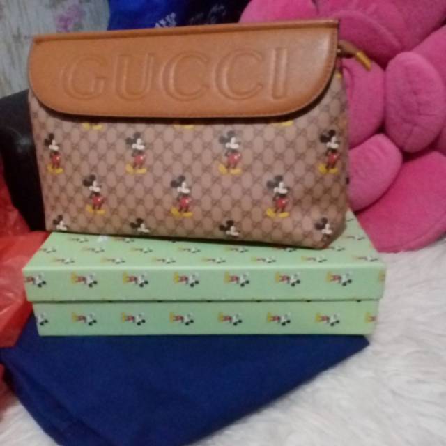 Tas gucci mickey amplop coklat