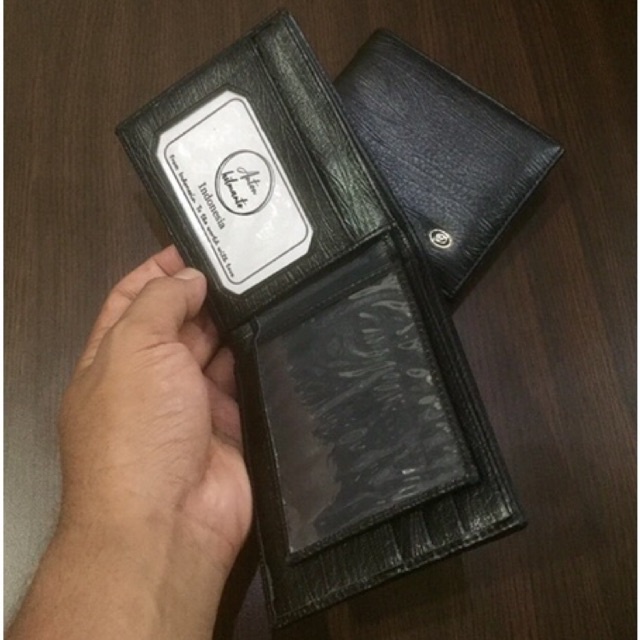 [anton hilmanto] dompet lipat biasa peia bahan kulit sinteyis lokal urat kayu bona #dompet #dompetlipat #dompetpria #dompetcowok #dompetbagus