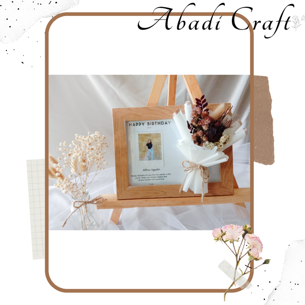 

Pola Mini Bouquet In Frame / Gift /Hampers/ Kado wisuda/ Valentine/ hari ibu/ Bunga kering