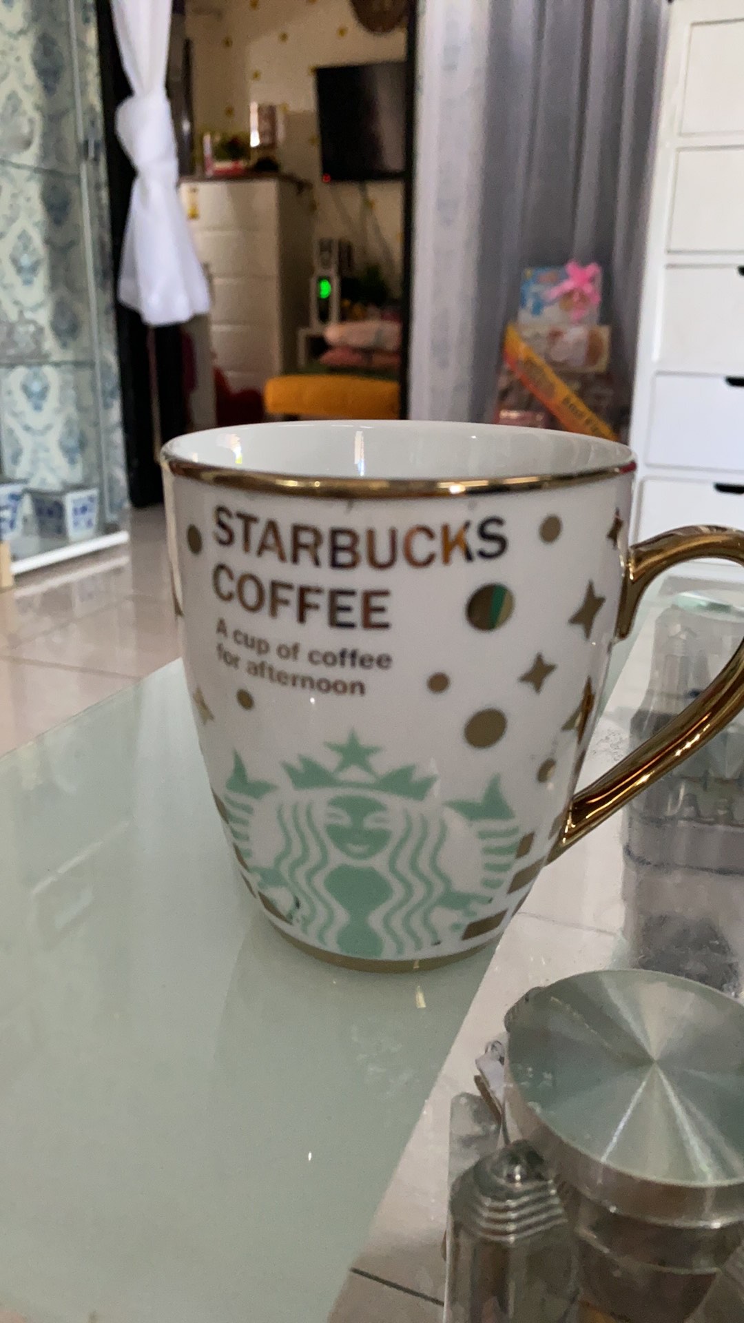 Mug Keramik Starbuck Gold + Sendok Plastik + Gift Box