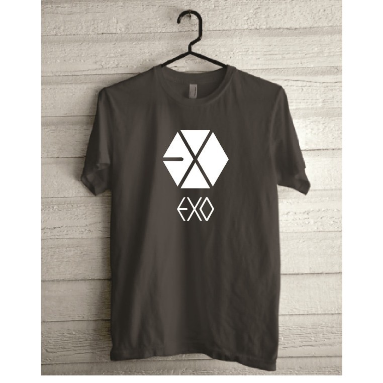 KAOS T-SHIRT KPOP LOGO EXO (SEHUN BAEKHYUN KAI CHANYEOL CHEN DLL)